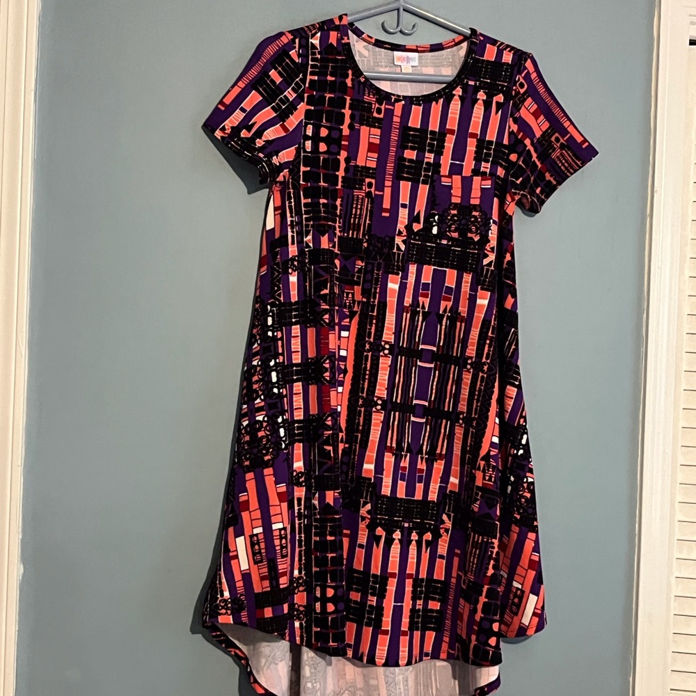 SELLING LULAROE DRESS FOR WOMEN SIZE XXS GEOMETRIC PATTERN PRE-OWNED CONDITION